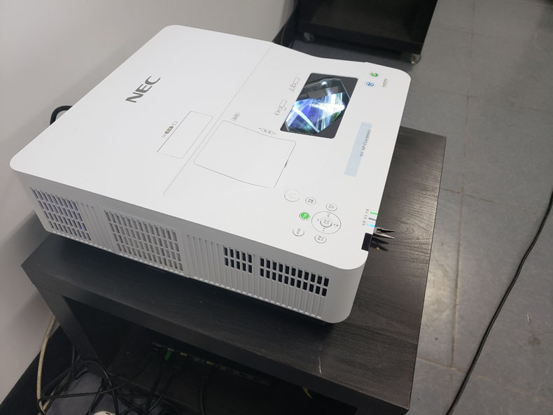 ֮ ҕ NECx<a href=http://m.radiusworld.cn/projector/ target=_blank>ͶӰC(j)</a>